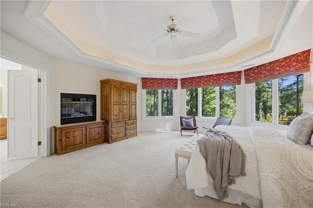 2404 Entrada DR, Virginia Beach, VA 23456