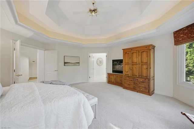 2404 Entrada DR, Virginia Beach, VA 23456