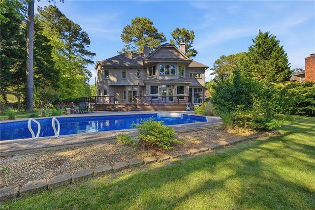 2404 Entrada DR, Virginia Beach, VA 23456