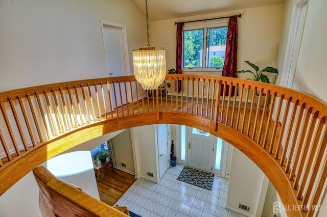 14 Gallo Way, Edison, NJ 08820
