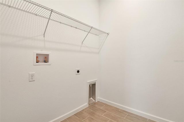 1253 DAISY HILL AVENUE, Dundee, FL 33838