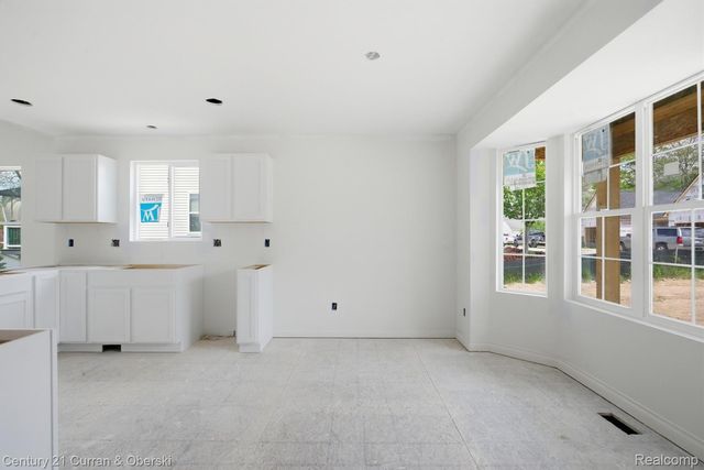 755 Nelsons Ridge Drive 1, Howell, MI 48843