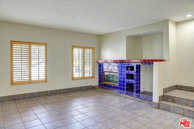 630 E Walnut Street, Pasadena, CA 91101