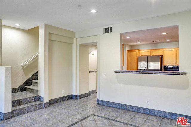 630 E Walnut Street, Pasadena, CA 91101