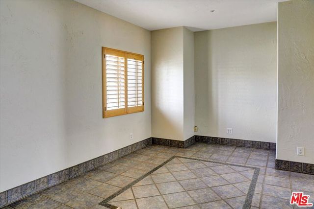 630 E Walnut Street, Pasadena, CA 91101