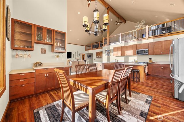 223 Carr Road E, Randle, WA 98377