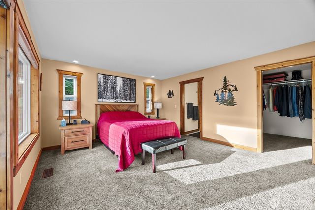 223 Carr Road E, Randle, WA 98377