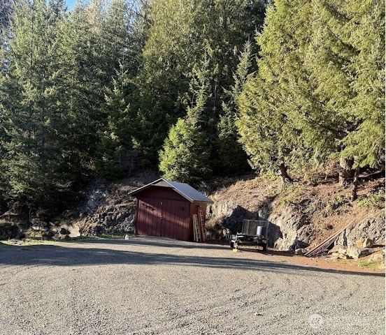 223 Carr Road E, Randle, WA 98377