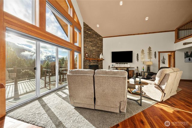 223 Carr Road E, Randle, WA 98377