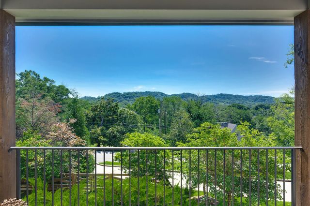 4523 Wayland Dr, Nashville, TN 37215