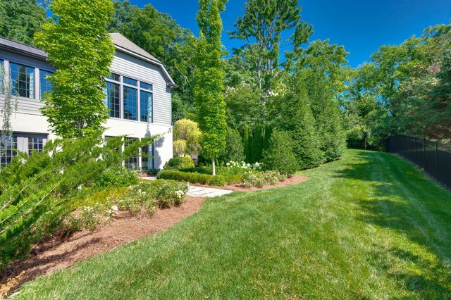 4523 Wayland Dr, Nashville, TN 37215