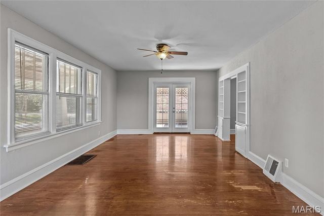 215 Carson Road, Ferguson, MO 63135