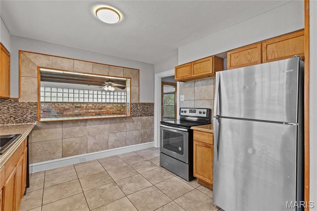 215 Carson Road, Ferguson, MO 63135