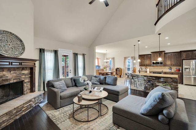 410 Salt Cedar Drive, Midlothian, TX 76065