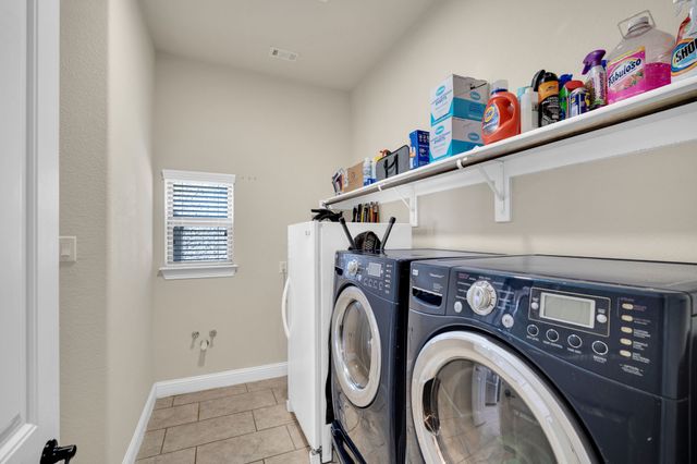 410 Salt Cedar Drive, Midlothian, TX 76065