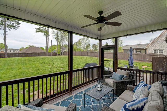 231 Plumstead Lane, Clemmons, NC 27012