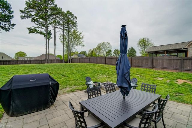 231 Plumstead Lane, Clemmons, NC 27012