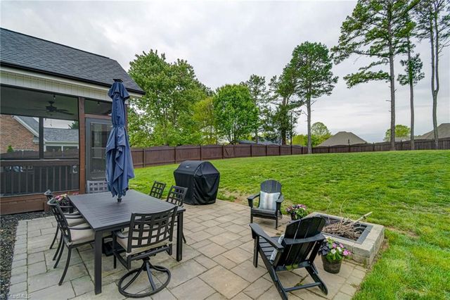 231 Plumstead Lane, Clemmons, NC 27012