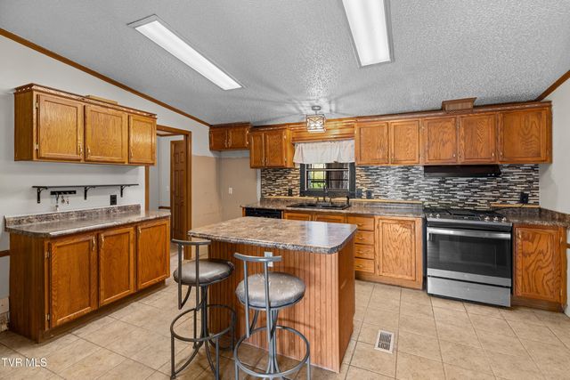 299 Phillips Town Road, Bulls Gap, TN 37711