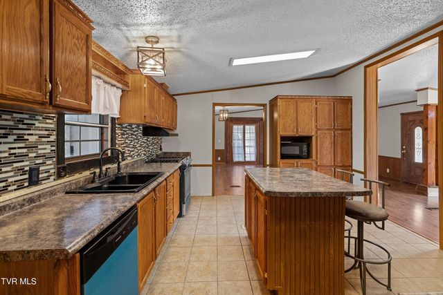 299 Phillips Town Road, Bulls Gap, TN 37711