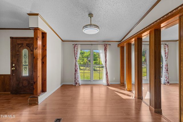 299 Phillips Town Road, Bulls Gap, TN 37711
