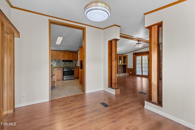 299 Phillips Town Road, Bulls Gap, TN 37711