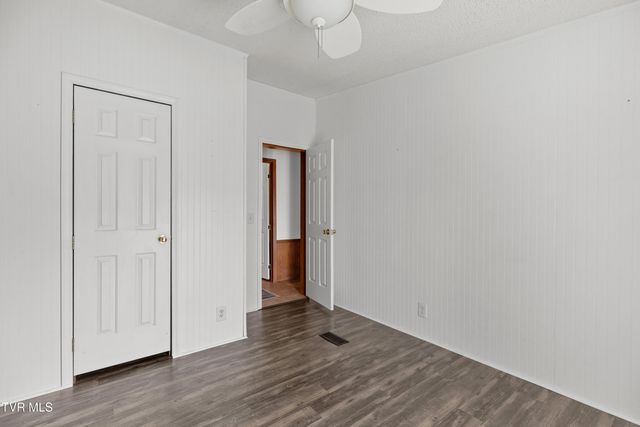 299 Phillips Town Road, Bulls Gap, TN 37711