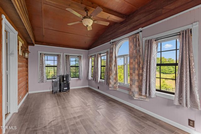 299 Phillips Town Road, Bulls Gap, TN 37711