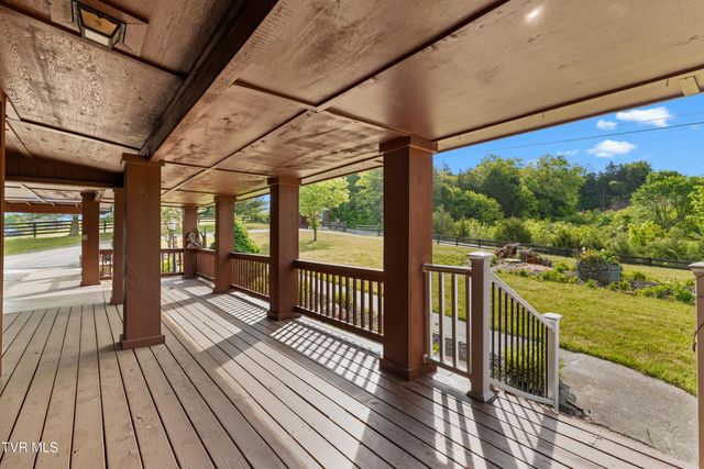 299 Phillips Town Road, Bulls Gap, TN 37711