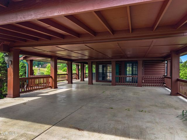299 Phillips Town Road, Bulls Gap, TN 37711