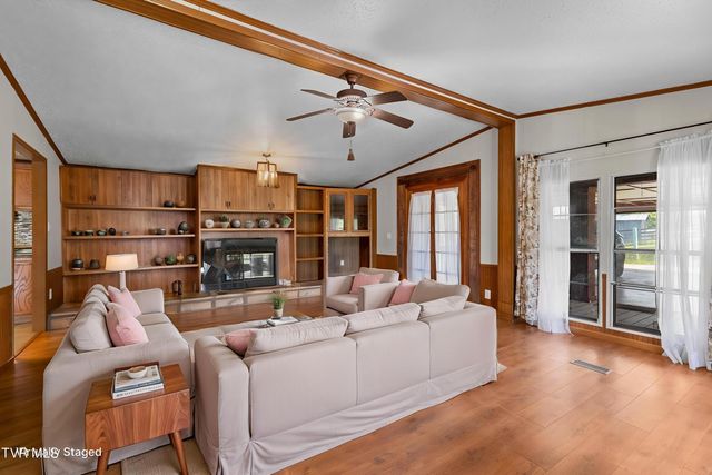 299 Phillips Town Road, Bulls Gap, TN 37711