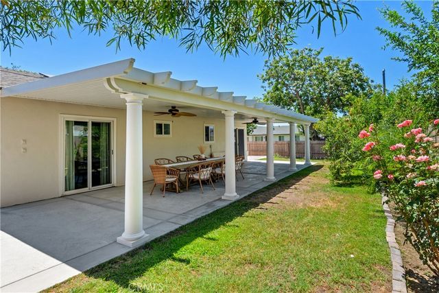 415 Hidalgo Avenue, Redlands, CA 92374