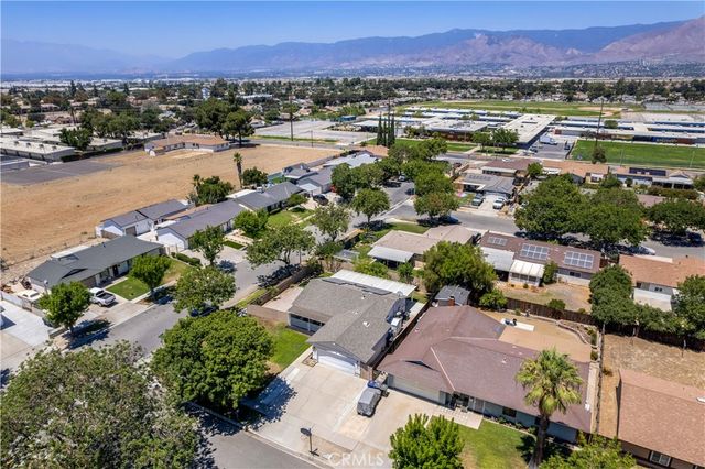 415 Hidalgo Avenue, Redlands, CA 92374