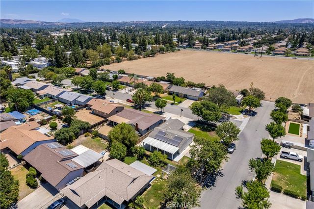 415 Hidalgo Avenue, Redlands, CA 92374