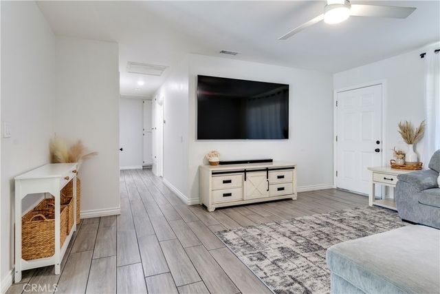 415 Hidalgo Avenue, Redlands, CA 92374