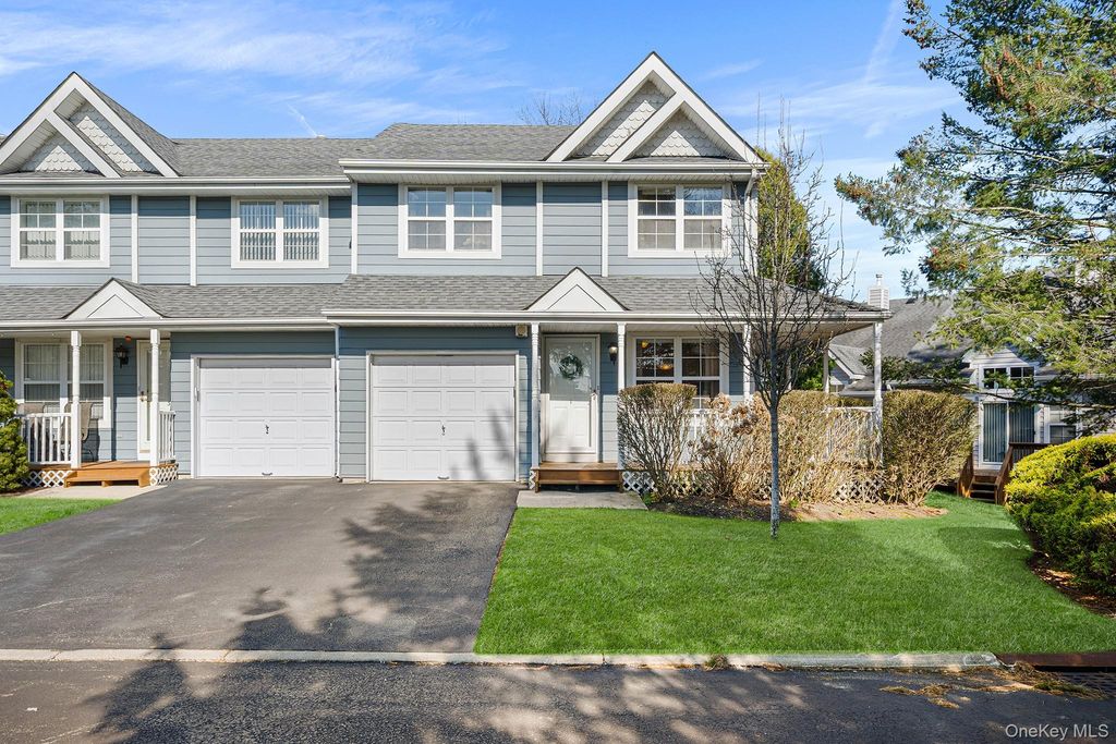 1 Spruce Lane, Central Islip, NY 11722