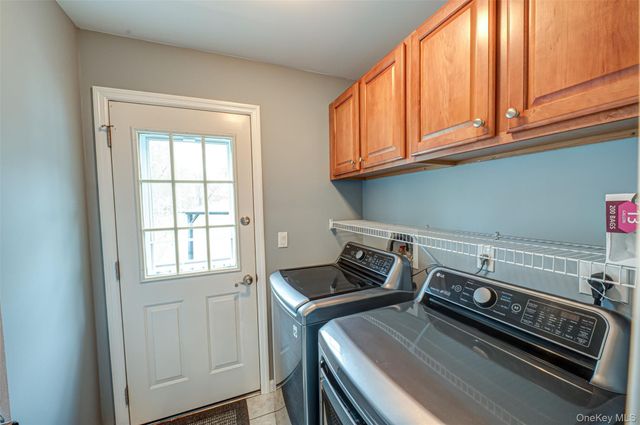 68 Vineyard Way, Aquebogue, NY 11931