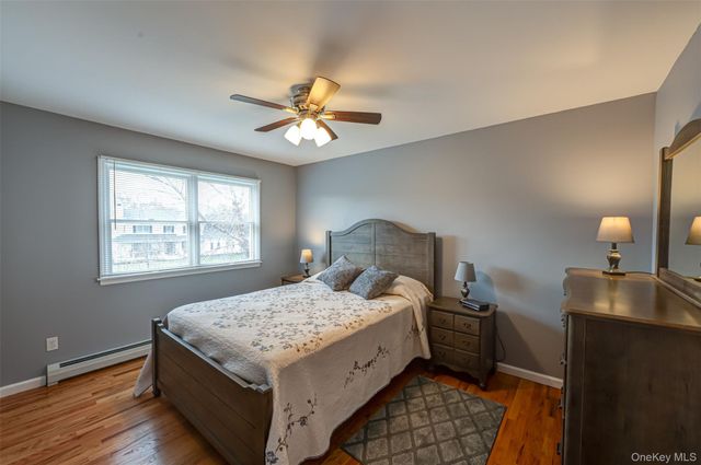 68 Vineyard Way, Aquebogue, NY 11931