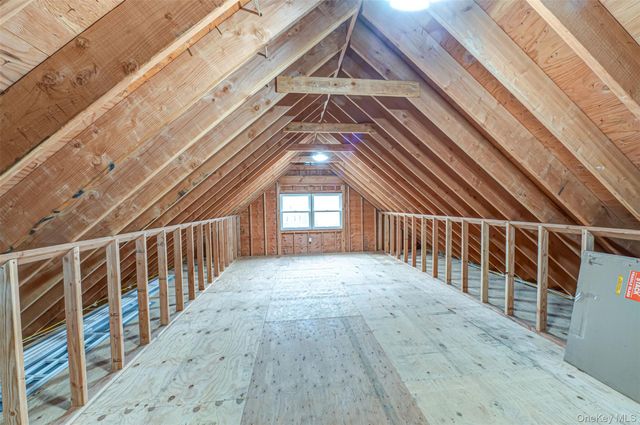 68 Vineyard Way, Aquebogue, NY 11931