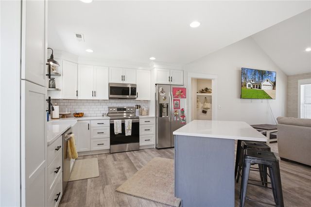 119 Brook Lane, Seneca, SC 29672