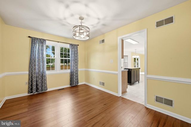 302 AMBLER LN, Falling Waters, WV 25419