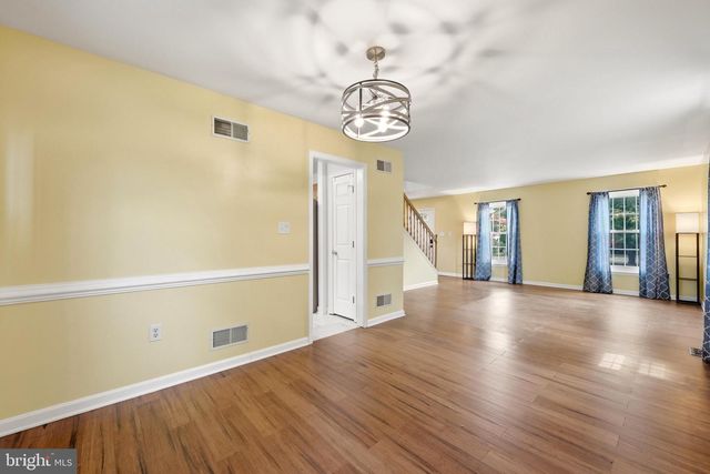 302 AMBLER LN, Falling Waters, WV 25419