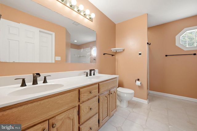 302 AMBLER LN, Falling Waters, WV 25419