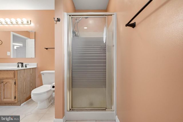 302 AMBLER LN, Falling Waters, WV 25419