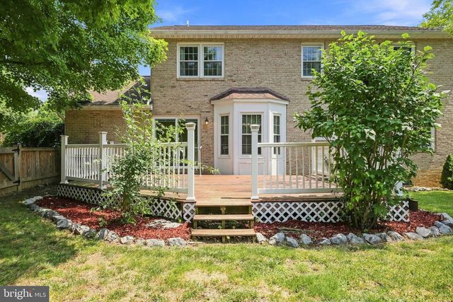 302 AMBLER LN, Falling Waters, WV 25419