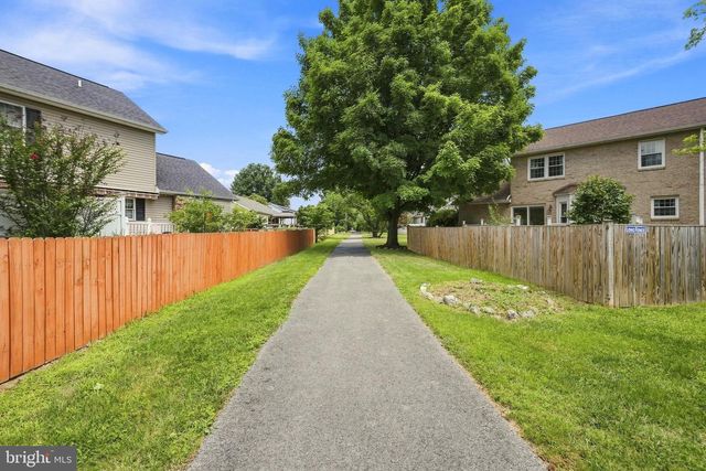 302 AMBLER LN, Falling Waters, WV 25419