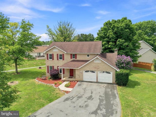 302 AMBLER LN, Falling Waters, WV 25419