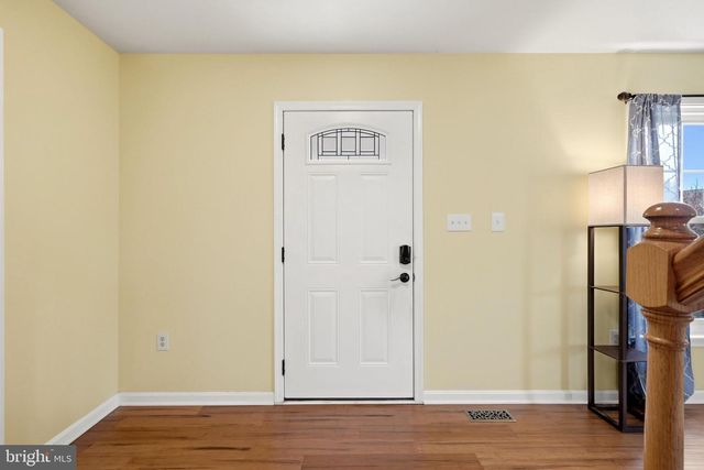 302 AMBLER LN, Falling Waters, WV 25419