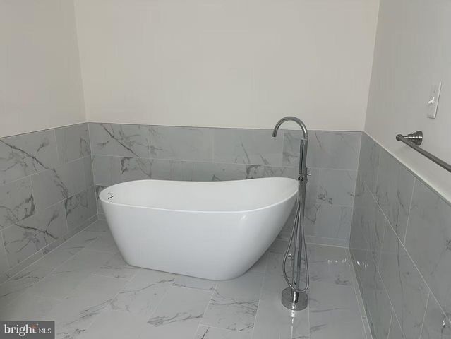 11 BRUCETOWN CT, Baltimore, MD 21228