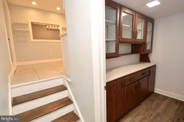 561 COVERED BRIDGE RD, Cherry Hill, NJ 08034